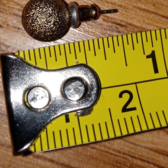 Round Ball Studded Earrings Bundle Lots - Picture 2 of 2